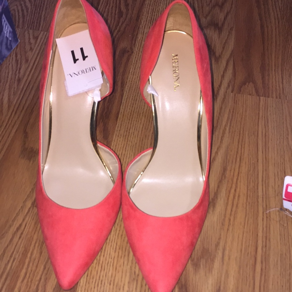 Merano heels. Orange. Suede material